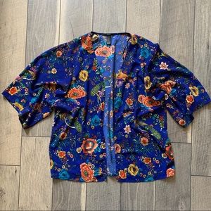 2 for $12 🏄🏽‍♀️ Peacock and Flower Cover